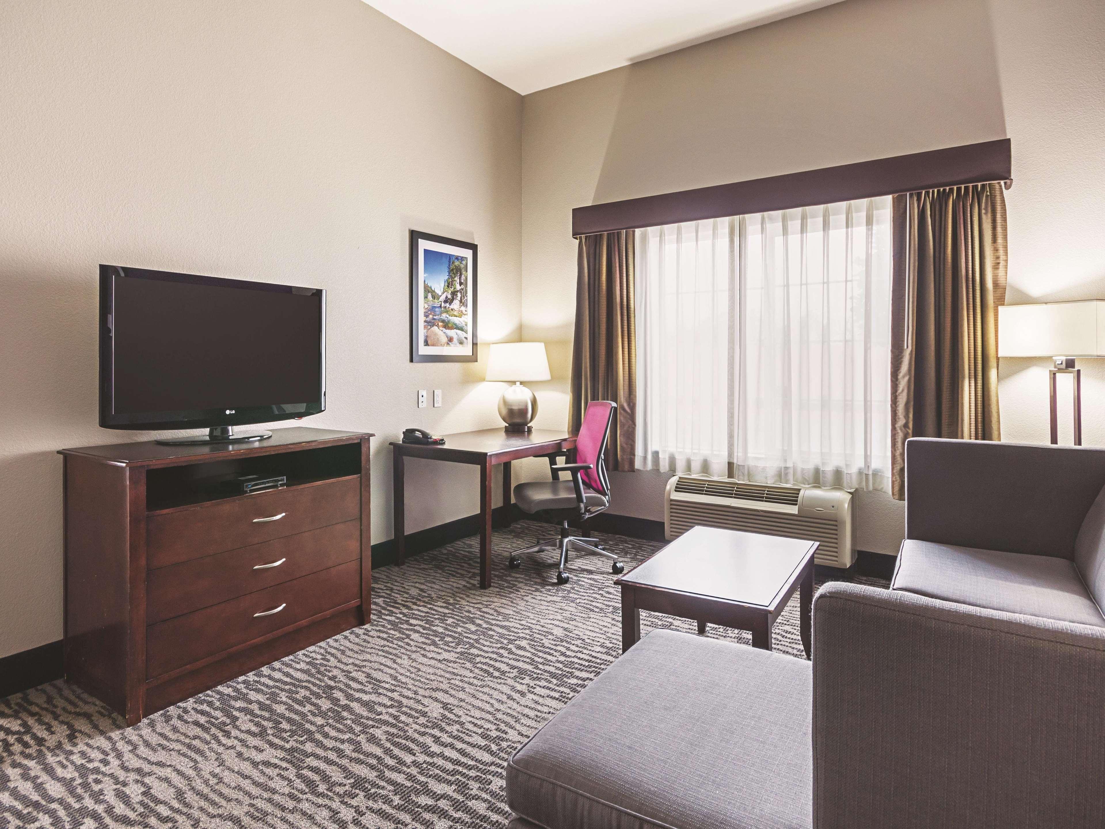 La Quinta By Wyndham Fresno Northwest Hotel Exterior photo