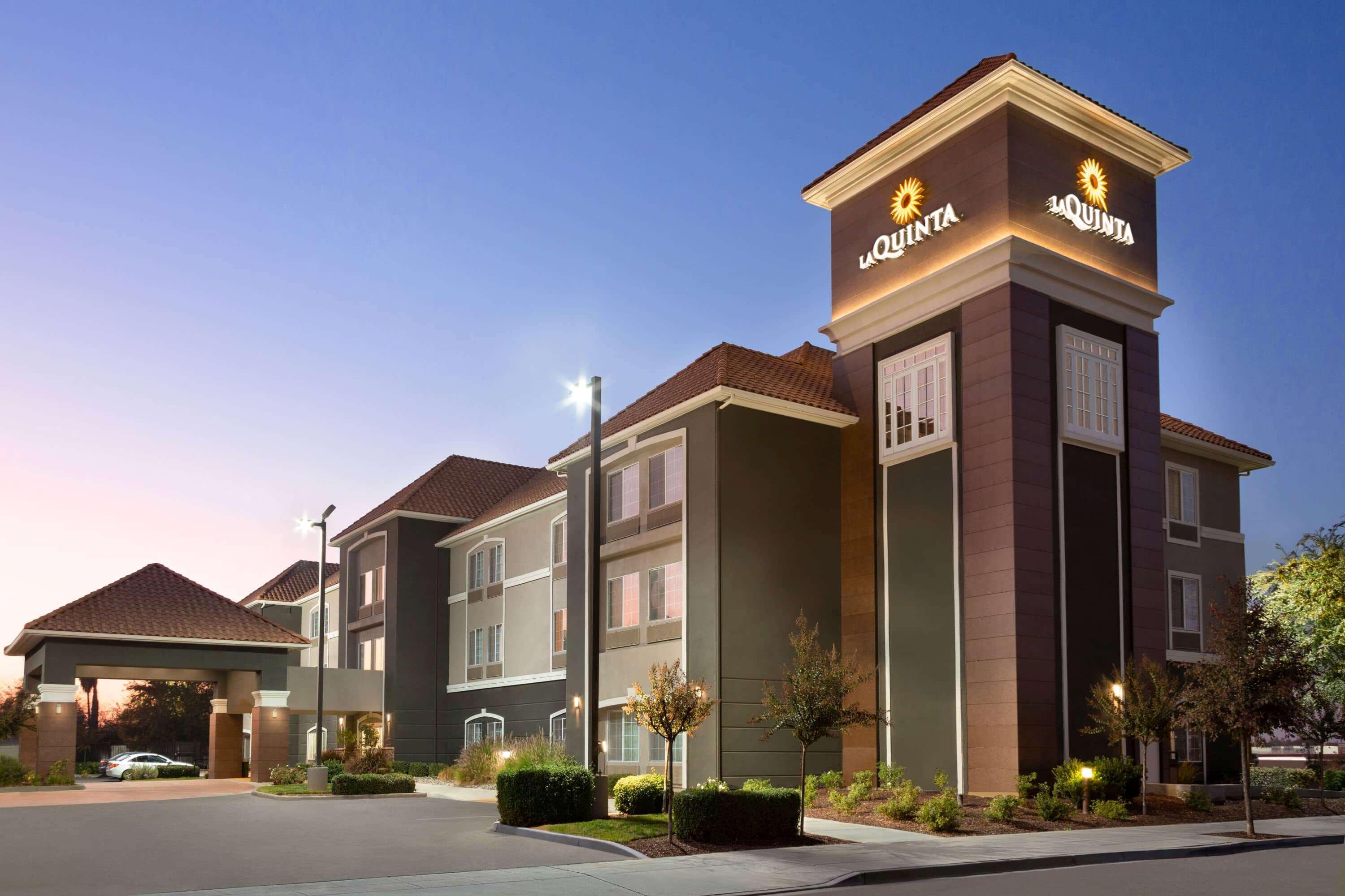 La Quinta By Wyndham Fresno Northwest Hotel Exterior photo